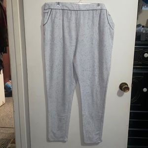Woman’s sweat pants, light great with black speckles
